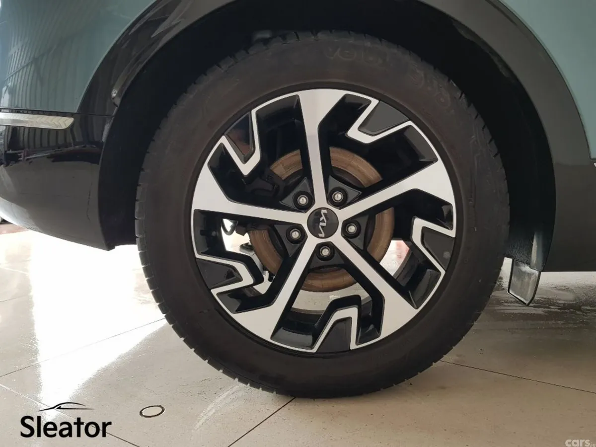 Kia Sportage MPV, Diesel, 2022, Grey