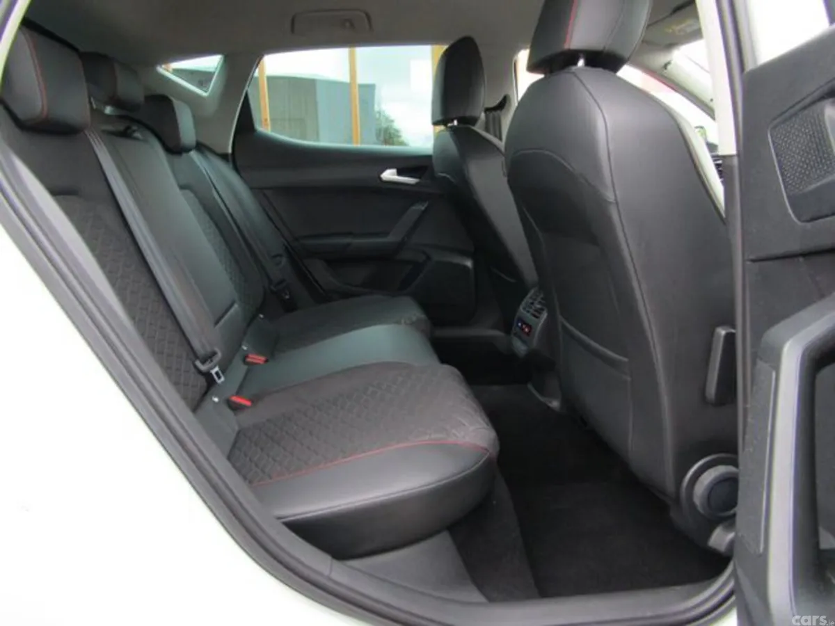 SEAT Leon Estate, Diesel, 2021, White