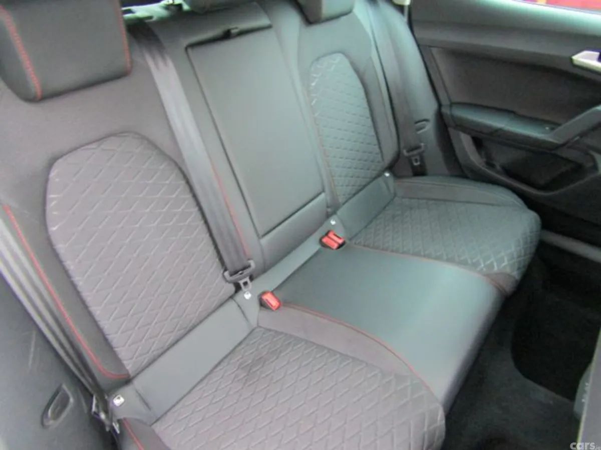 SEAT Leon Estate, Diesel, 2021, White