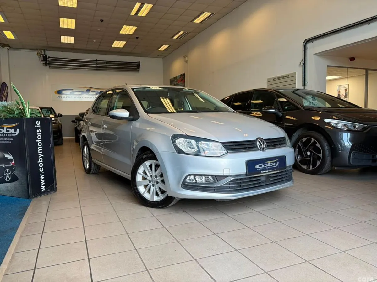Volkswagen Polo Hatchback, Petrol, 2015, Silver