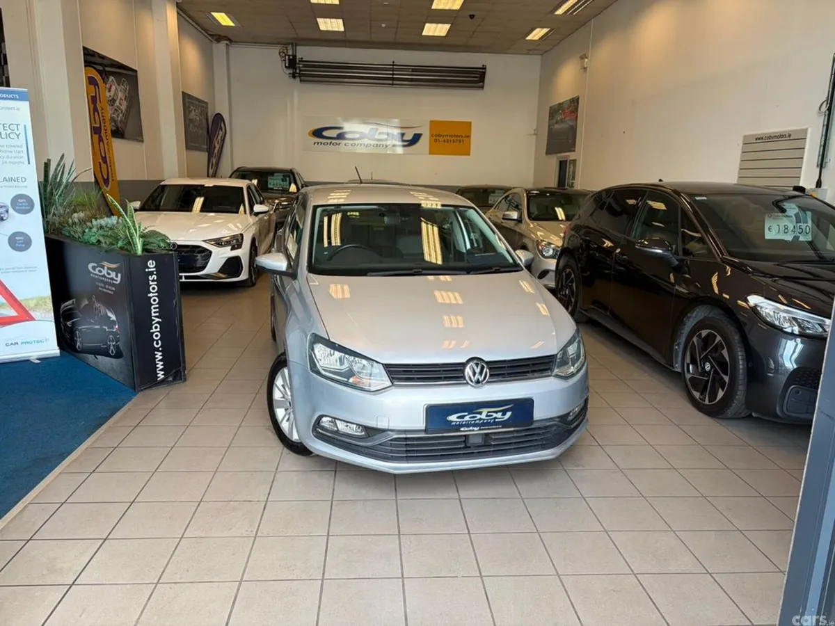 Volkswagen Polo Hatchback, Petrol, 2015, Silver