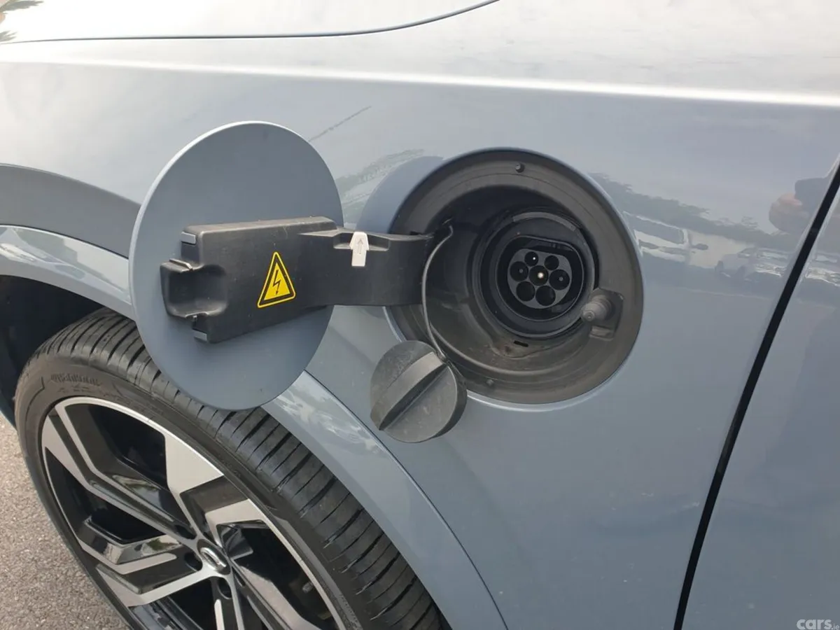 Volvo XC90 SUV, Petrol Plug-in Hybrid, 2020, Grey