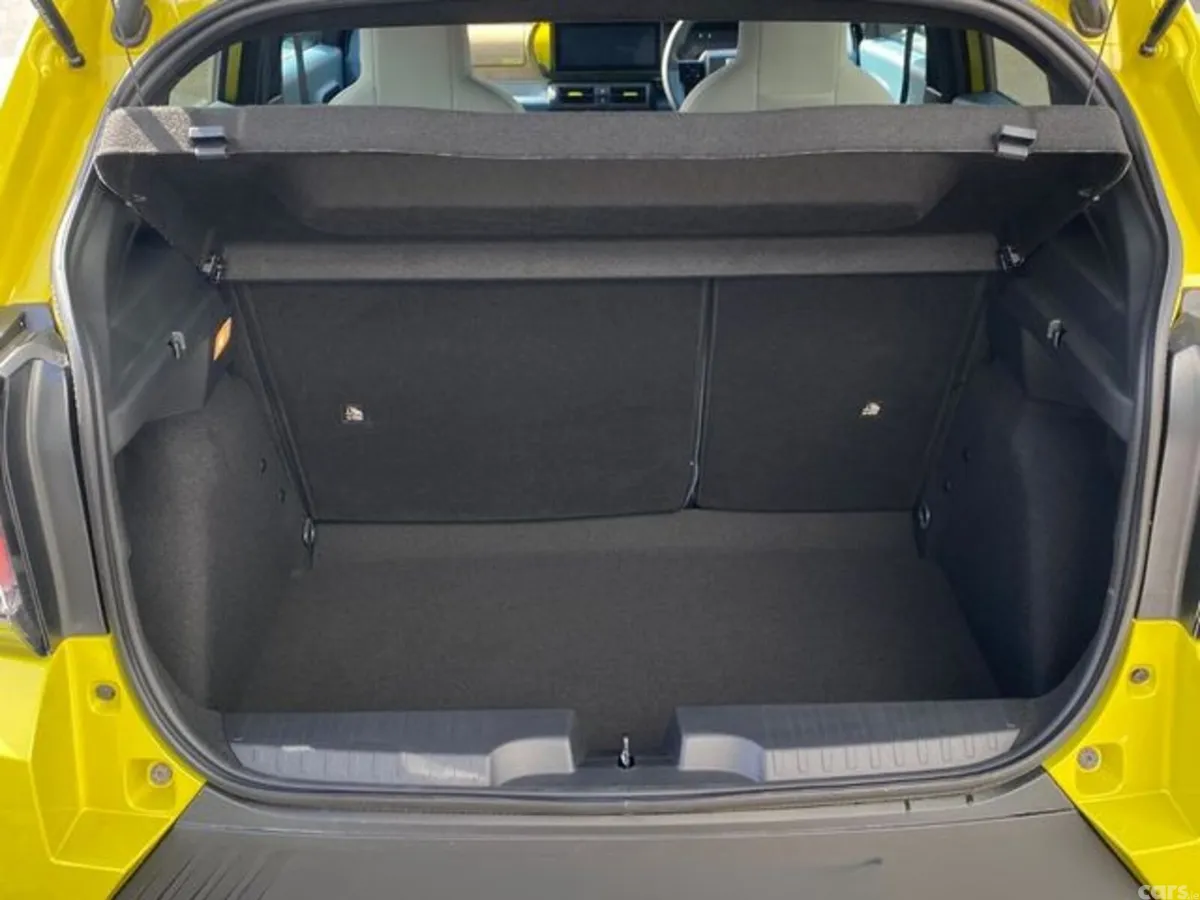 Fiat Grande Panda Hatchback, Electric, 2027, Yellow
