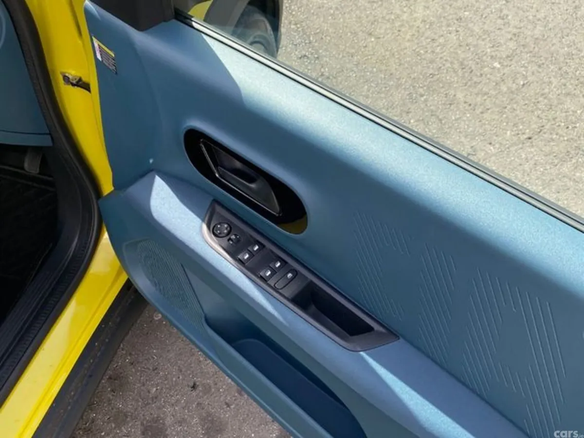 Fiat Grande Panda Hatchback, Electric, 2027, Yellow