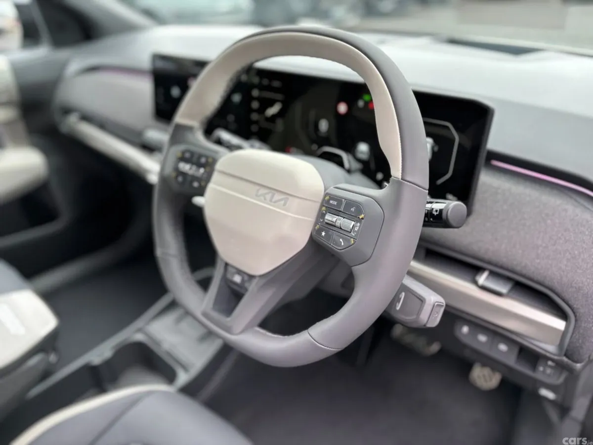 Kia EV3 SUV, Electric, 2027, Silver