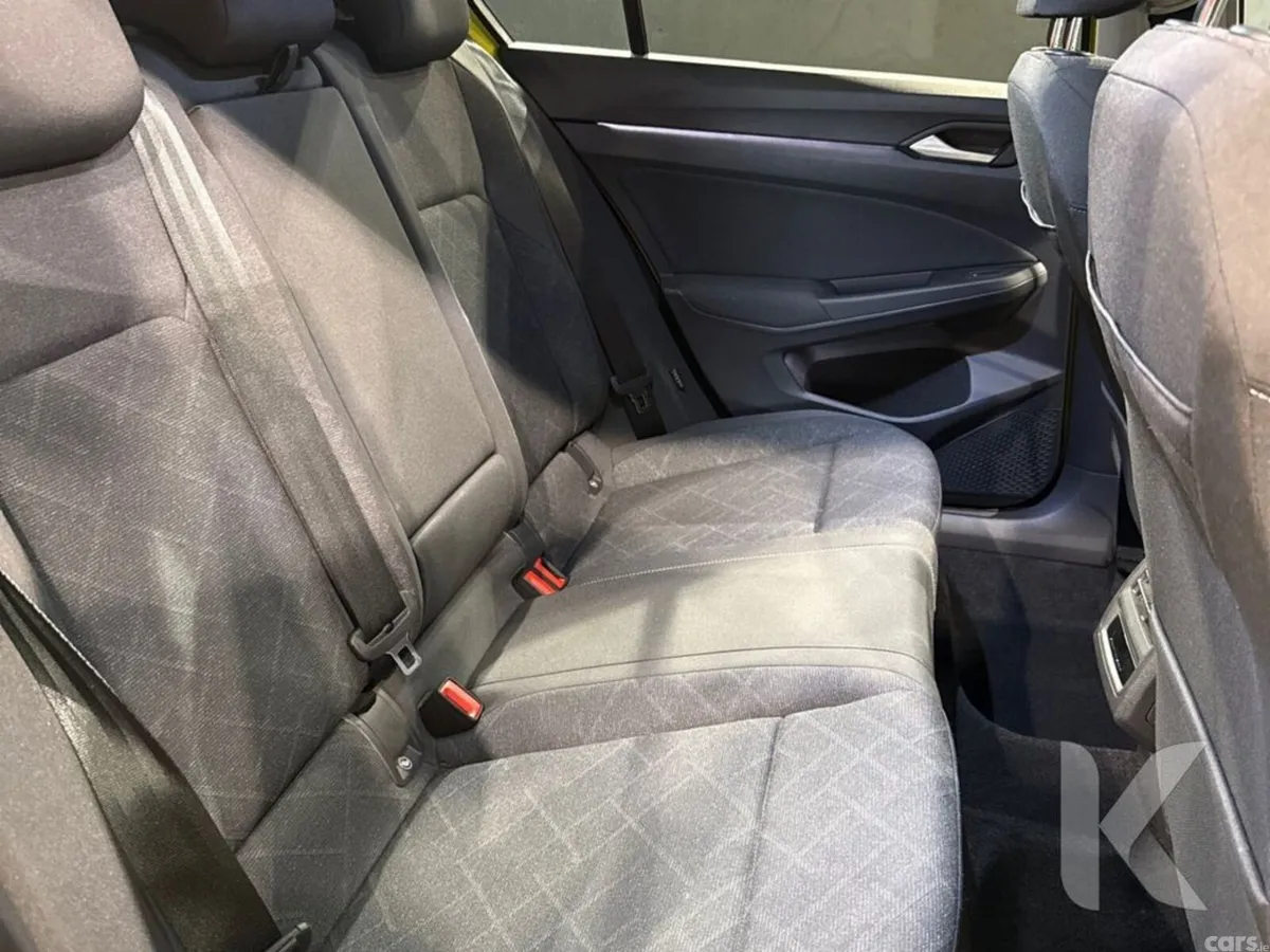 Volkswagen Golf Hatchback, Petrol Hybrid, 2021, Yellow