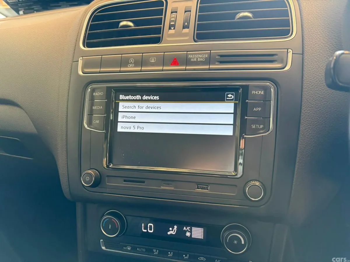 Volkswagen Polo Hatchback, Petrol, 2015, Silver