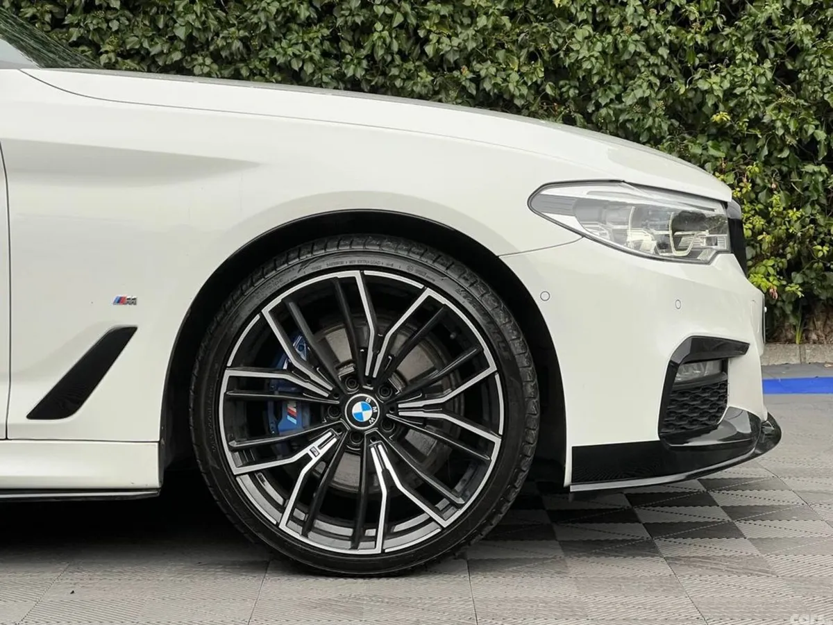 BMW 5-Series Saloon, Petrol Plug-in Hybrid, 2017, White