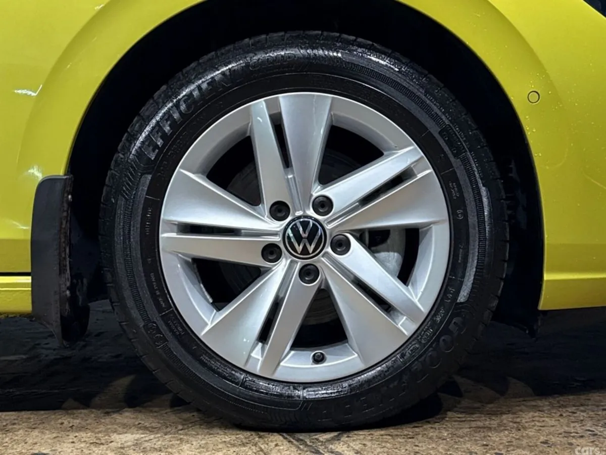 Volkswagen Golf Hatchback, Petrol Hybrid, 2022, Yellow