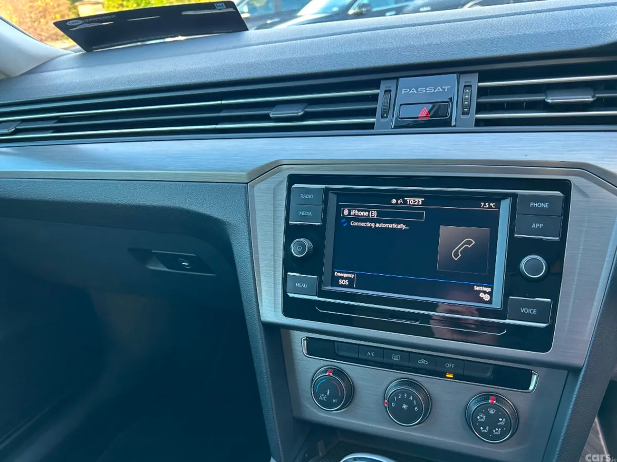Volkswagen Passat Estate, Diesel, 2020, Grey
