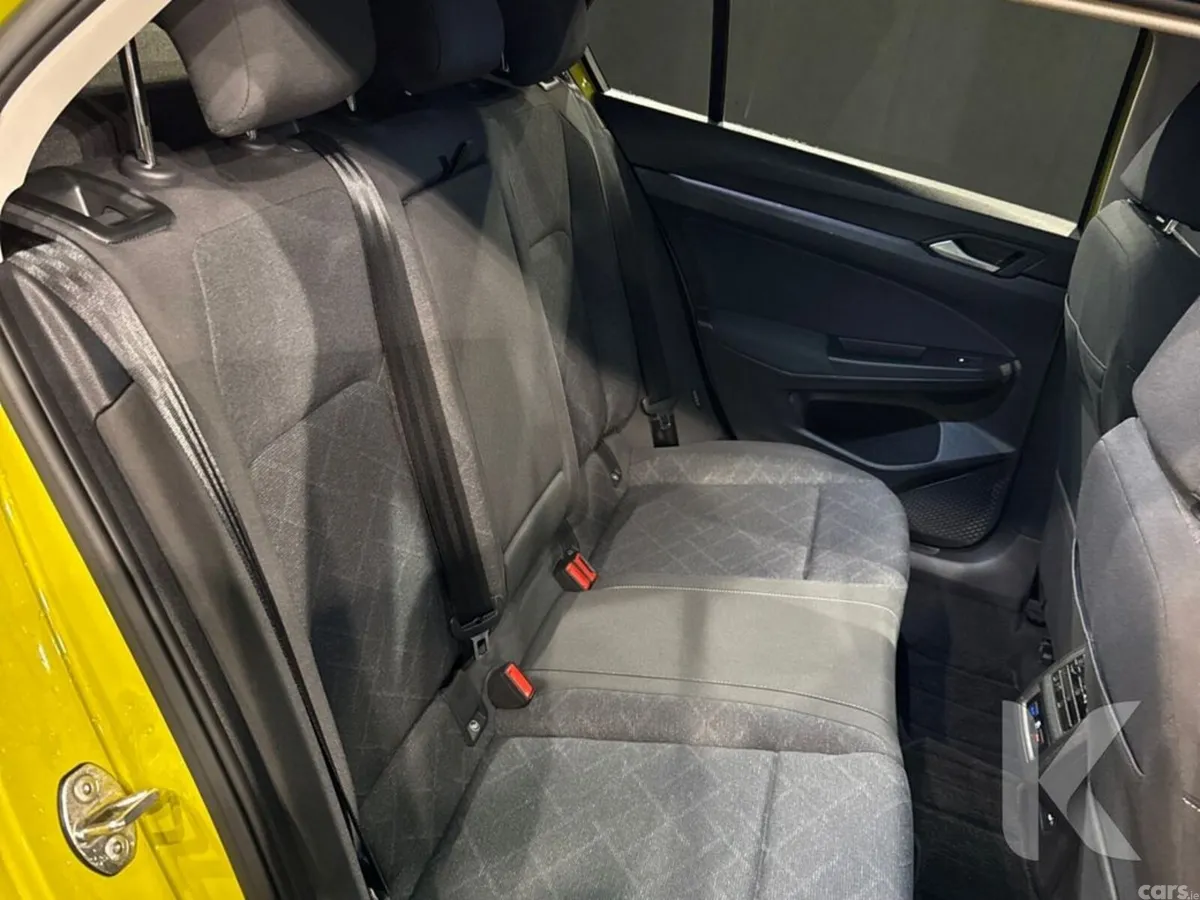Volkswagen Golf Hatchback, Petrol Hybrid, 2022, Yellow