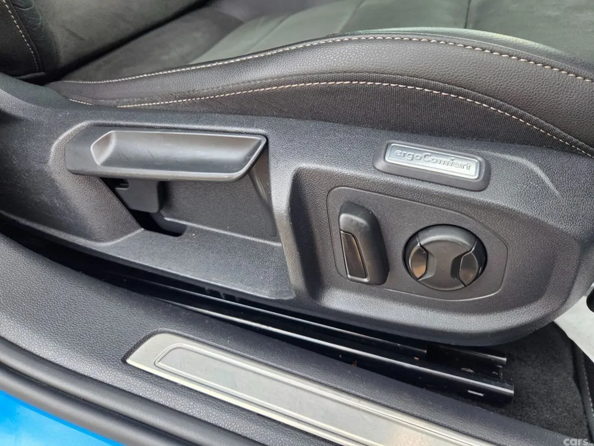 Volkswagen Arteon Estate, Diesel, 2023, Blue