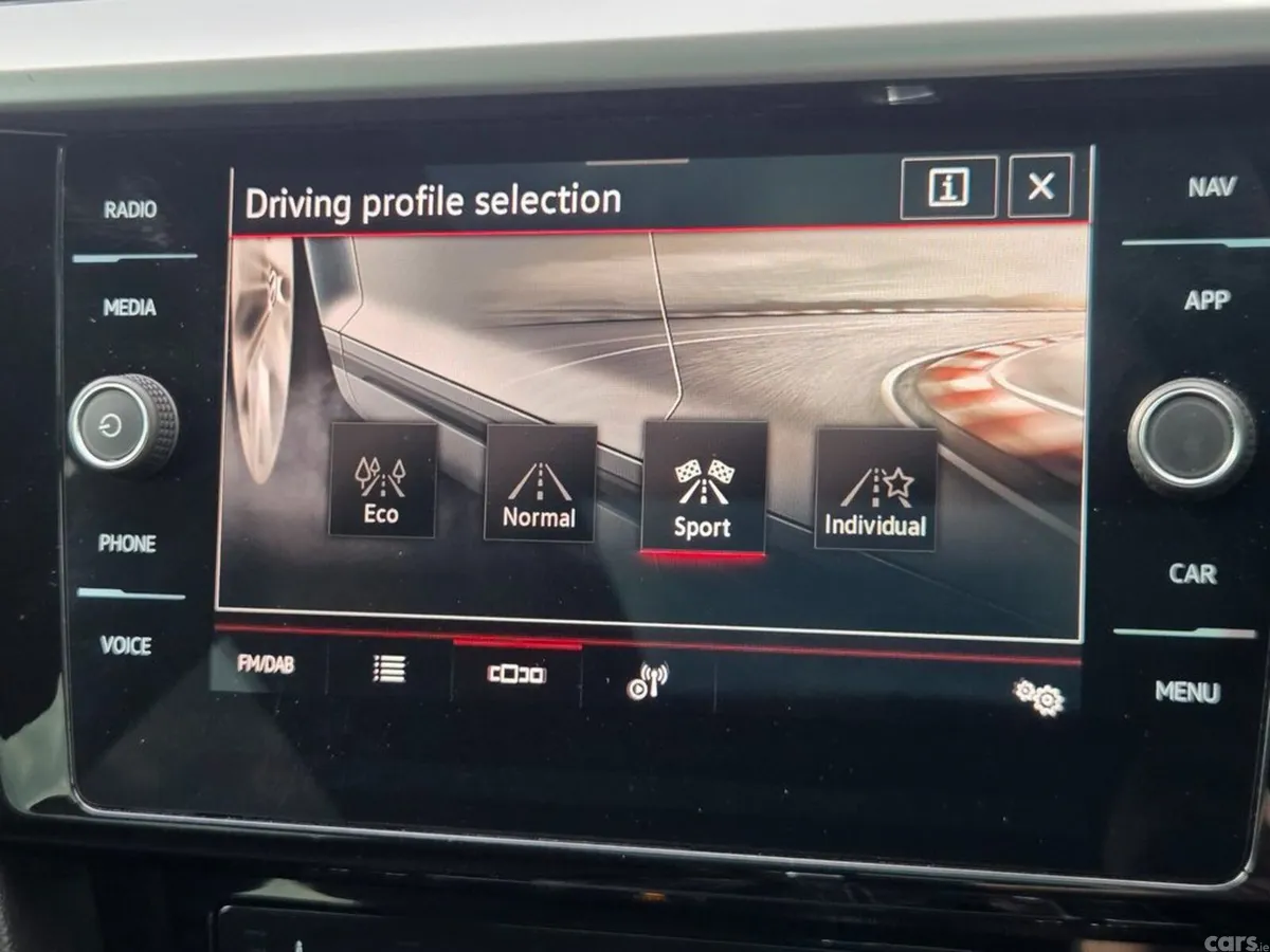 Volkswagen Arteon Estate, Diesel, 2023, Blue
