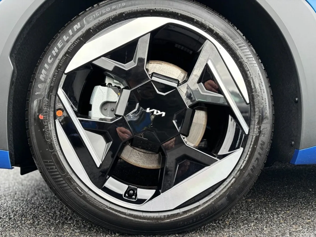 Kia EV4 Hatchback, Electric, 2027, Blue