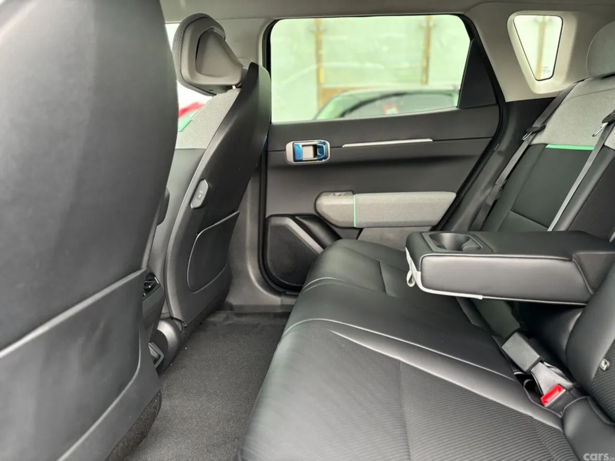 Kia EV4 Hatchback, Electric, 2027, Blue