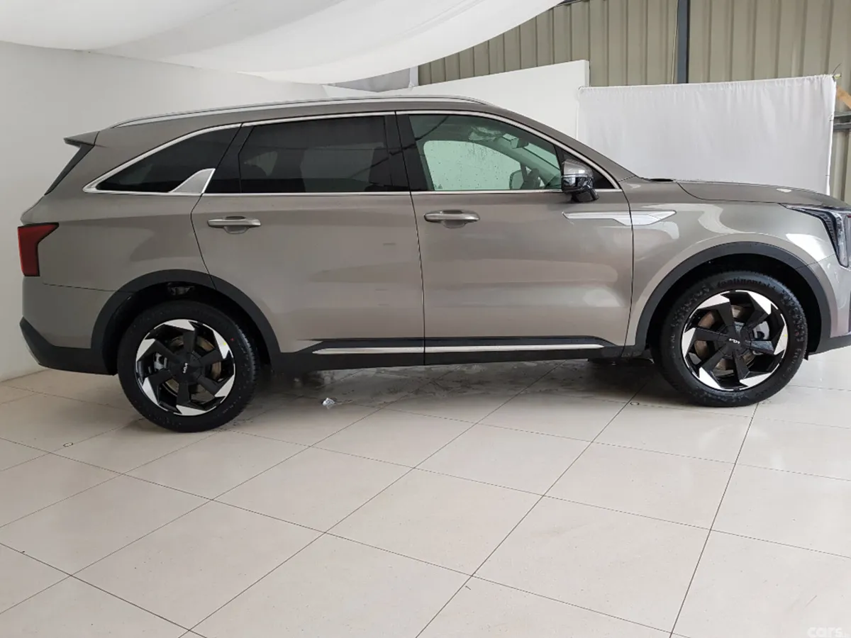 Kia Sorento MPV, Diesel, 2026, Brown