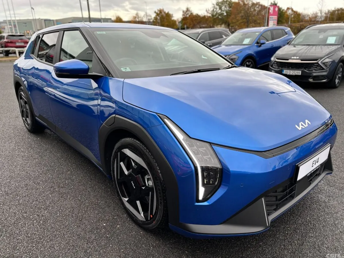 Kia EV4 Hatchback, Electric, 2027, Blue