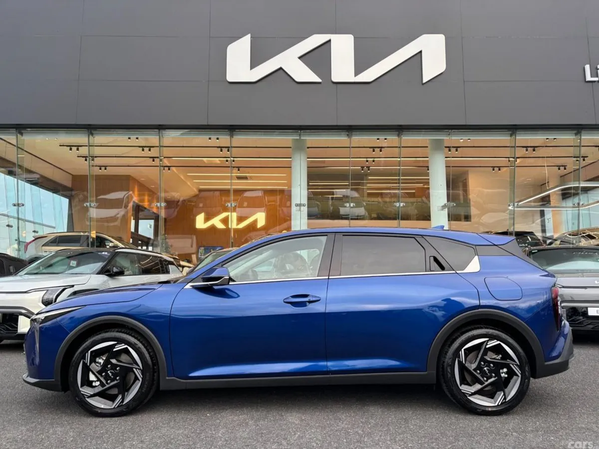 Kia K4 Hatchback, Petrol, 2027, Blue