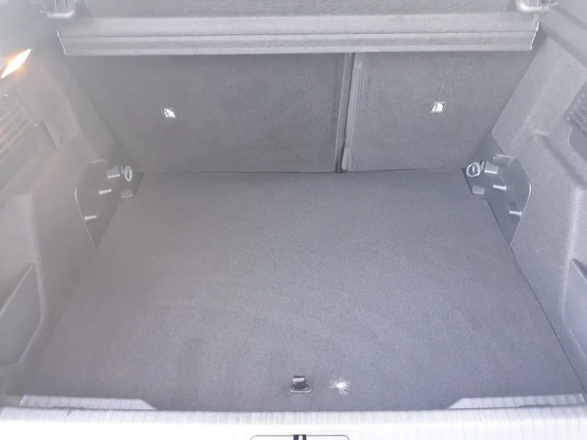 Citroen C4 Hatchback, Petrol, 2024, Grey