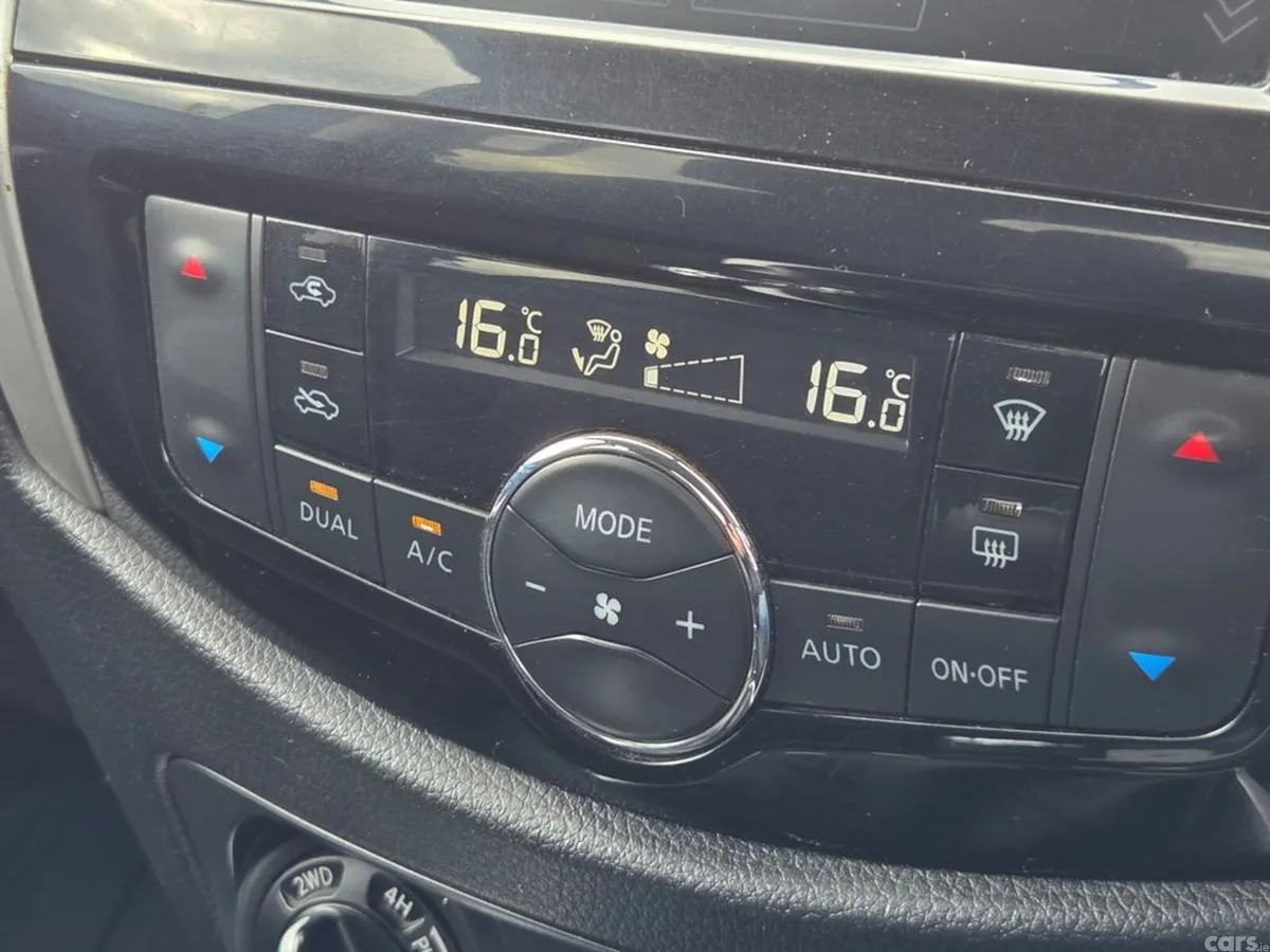 Nissan Navara Pick Up, Diesel, 2021, Blue