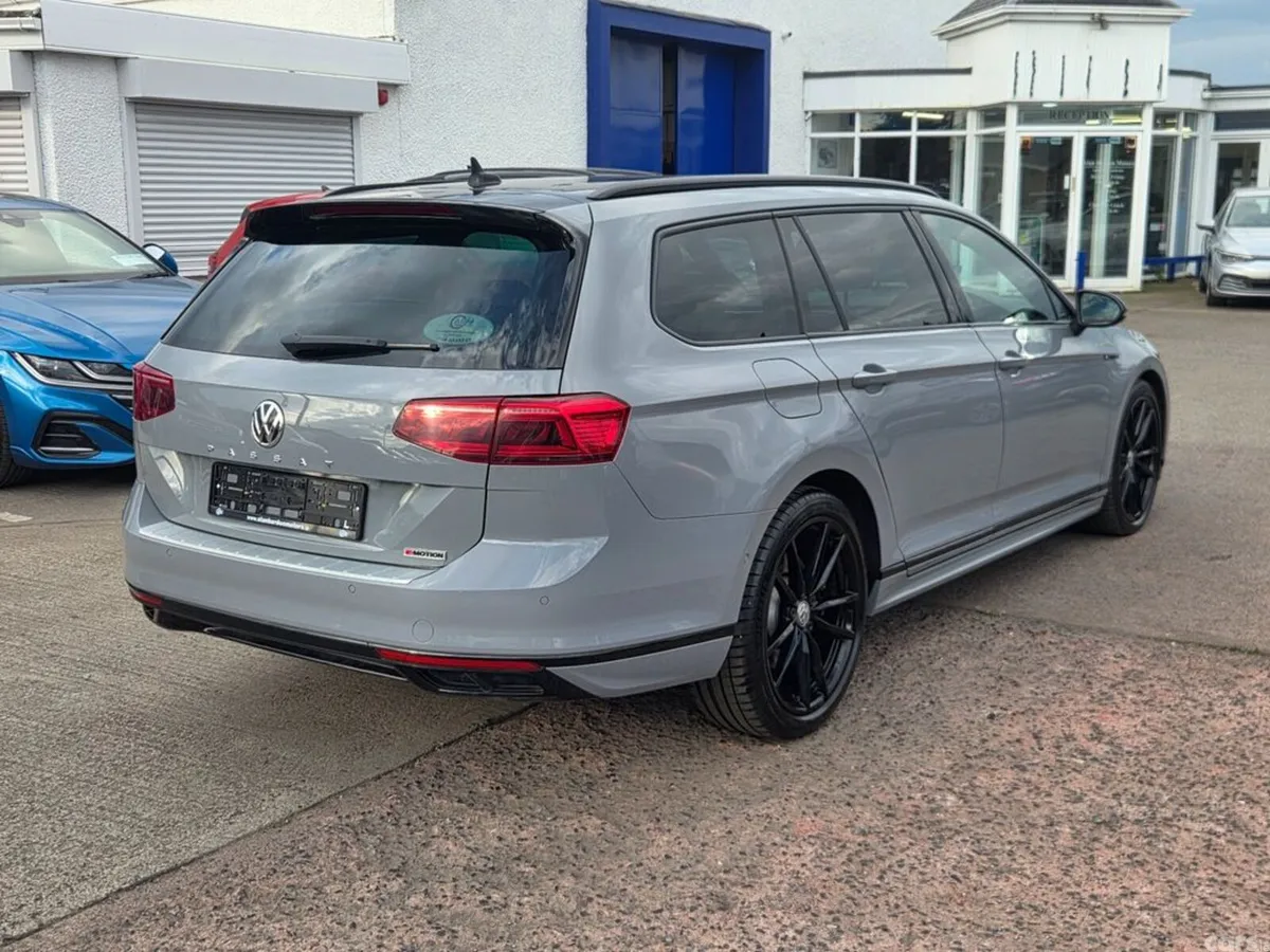 Volkswagen Passat Estate, Diesel, 2020, Grey