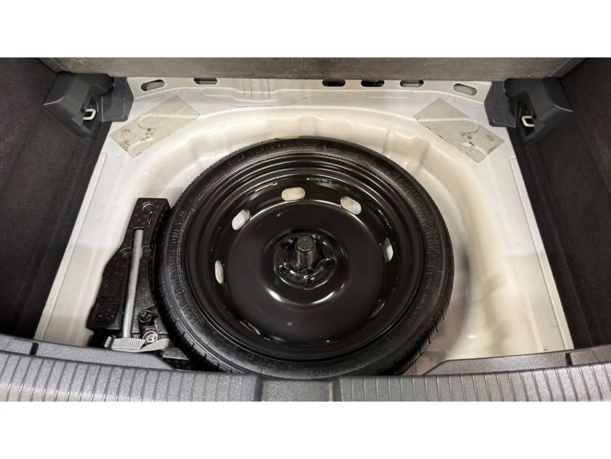 Volkswagen T-Roc SUV, Diesel, 2022, White