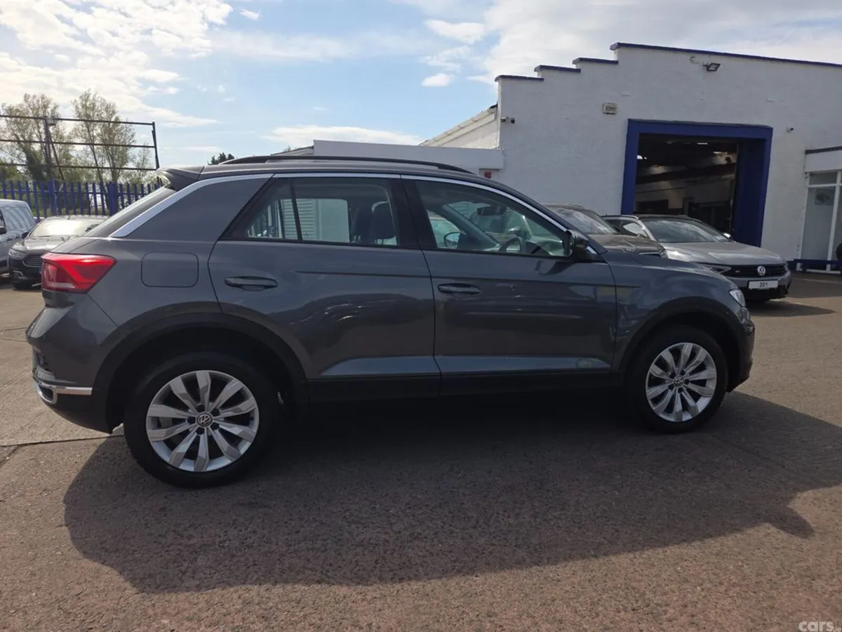 Volkswagen T-Roc Hatchback, Diesel, 2019, Grey