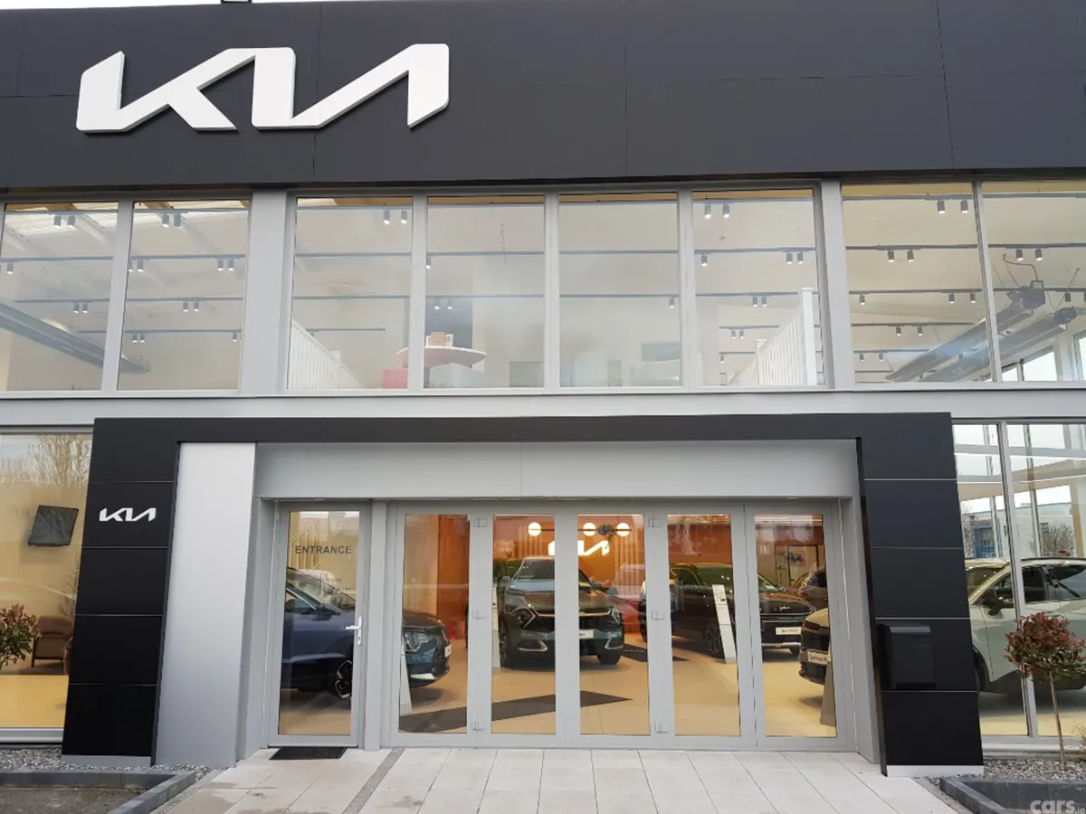 Kia Sportage MPV, Diesel, 2022, Black