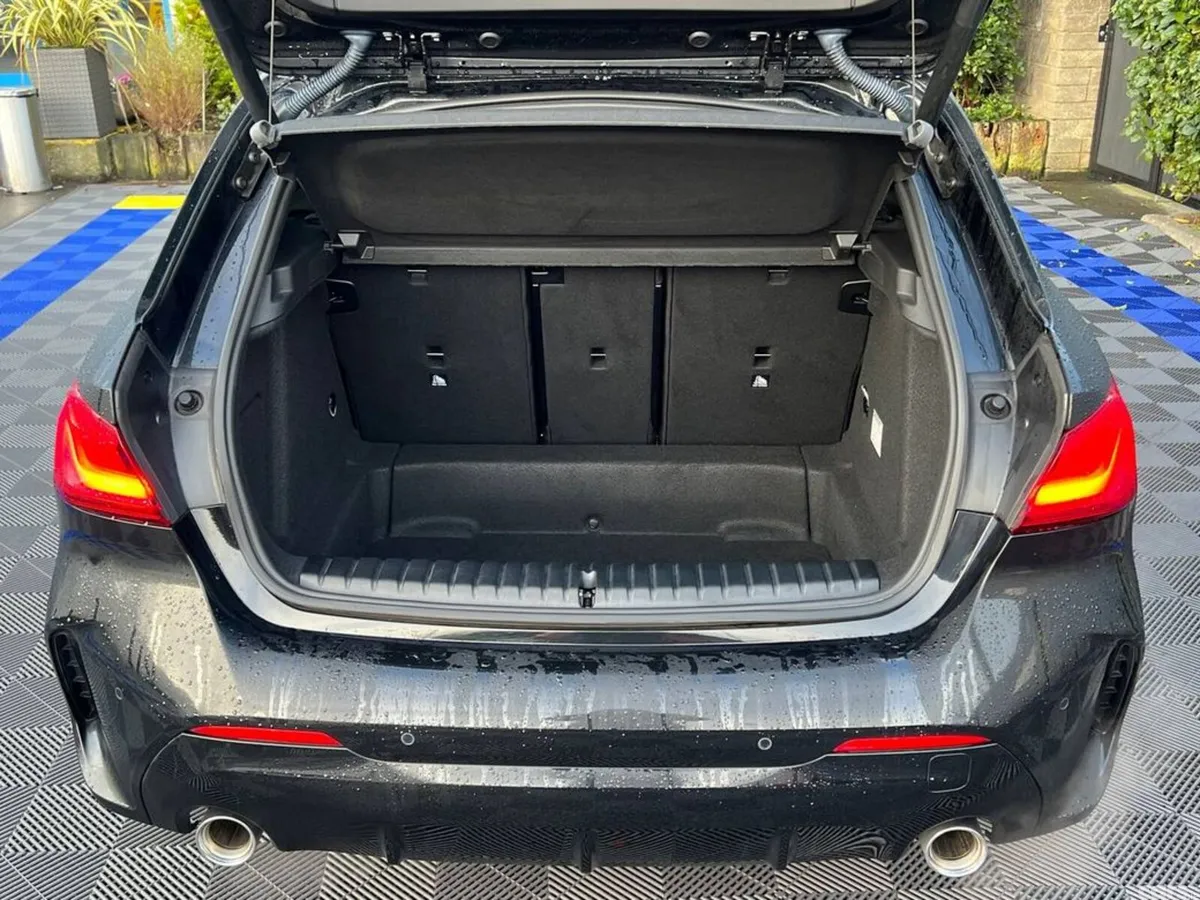 BMW 1-Series Hatchback, Diesel, 2020, Black