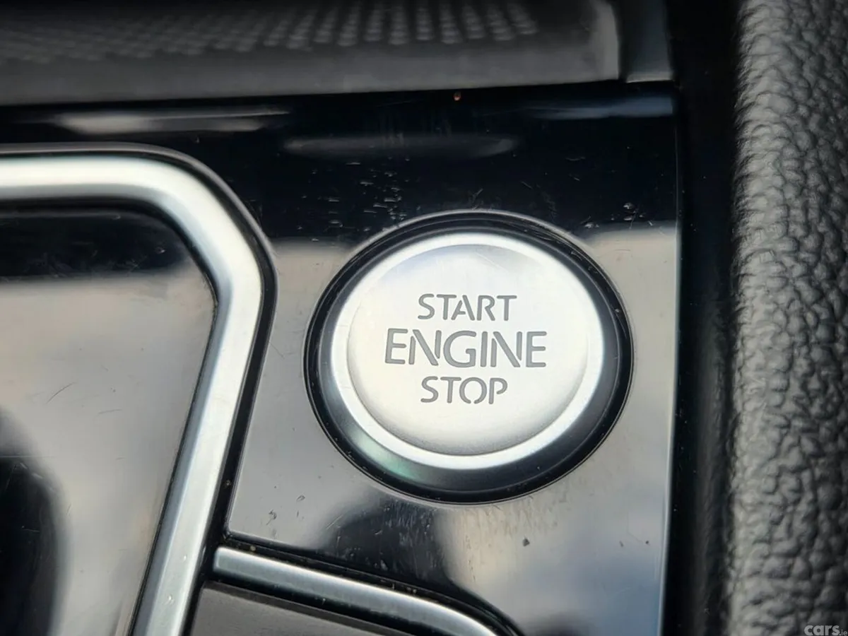 Volkswagen Passat Estate, Diesel, 2020, Grey