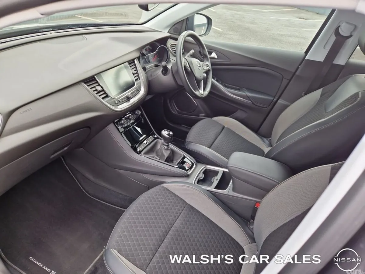 Opel Grandland X SUV, Petrol, 2021, Grey