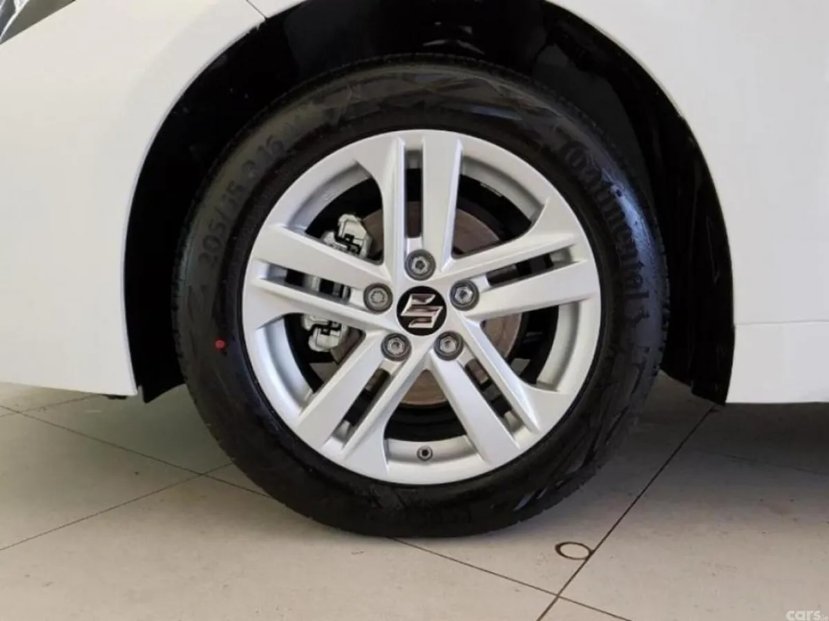 Suzuki Swace Estate, Petrol, 2022, White