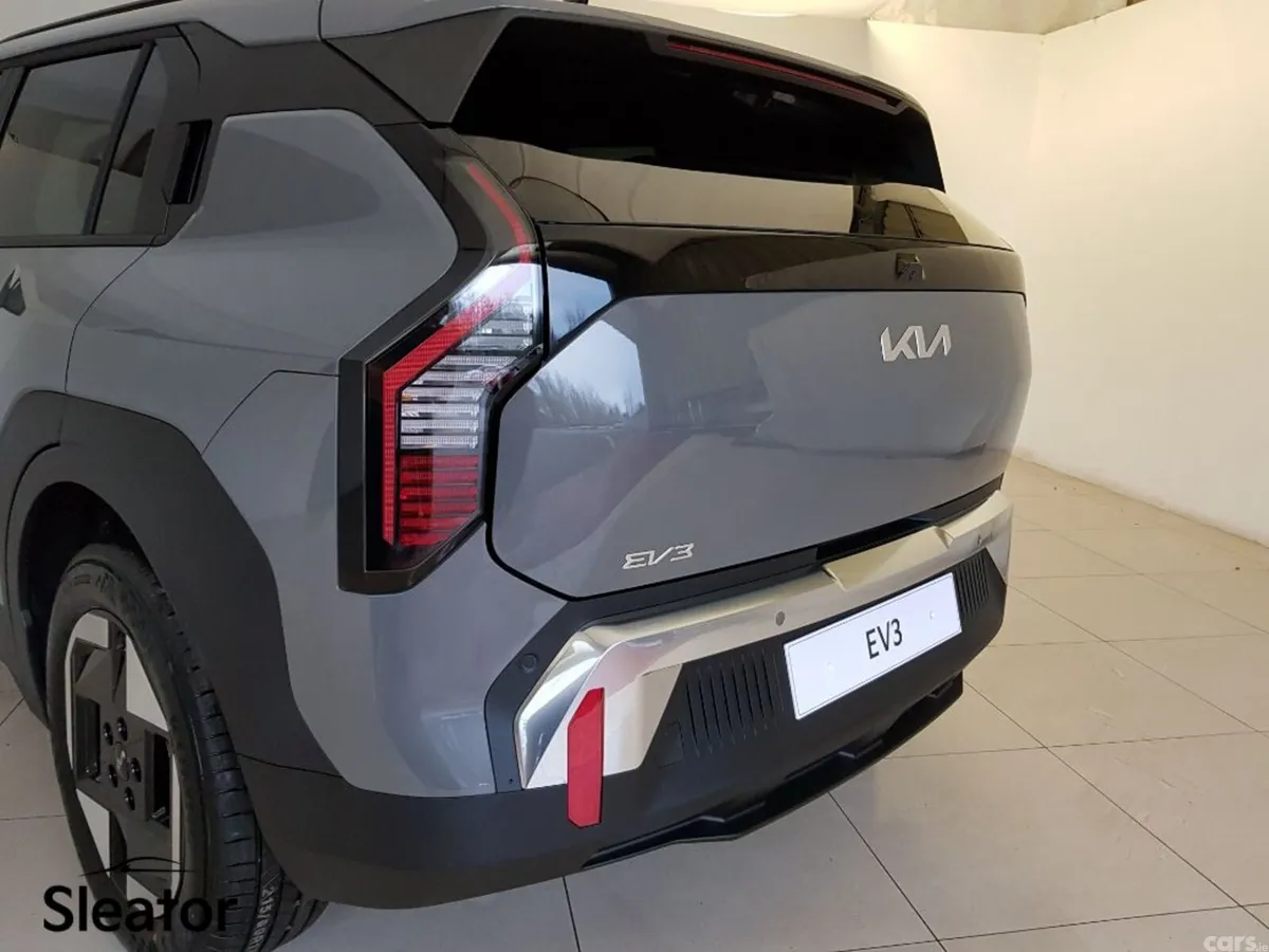 Kia EV3 Hatchback, Electric, 2026, Green