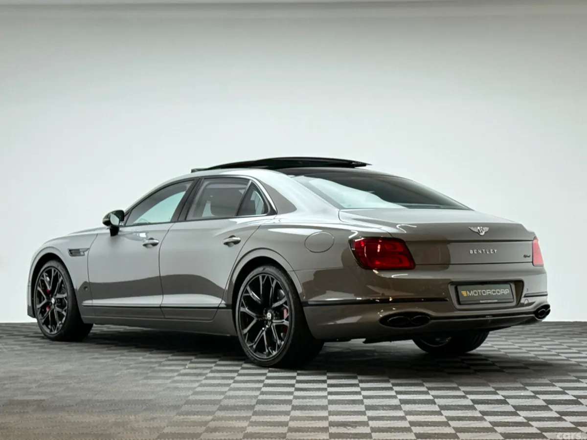 Bentley Flying Spur Saloon, Petrol Plug-in Hybrid, 2023, Grey