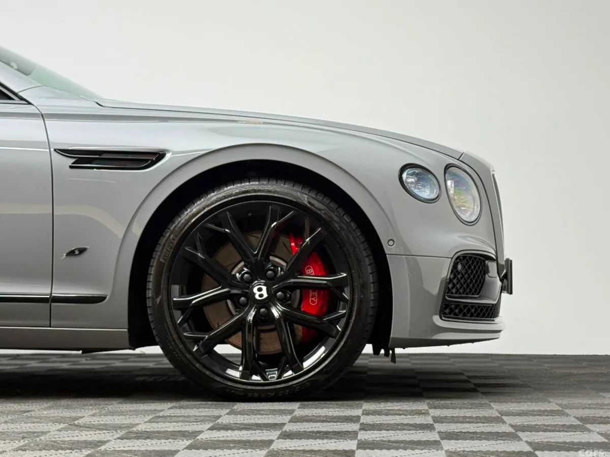 Bentley Flying Spur Saloon, Petrol Plug-in Hybrid, 2023, Grey