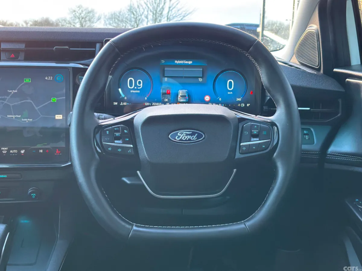 Ford Puma MPV, Petrol Hybrid, 2024, White