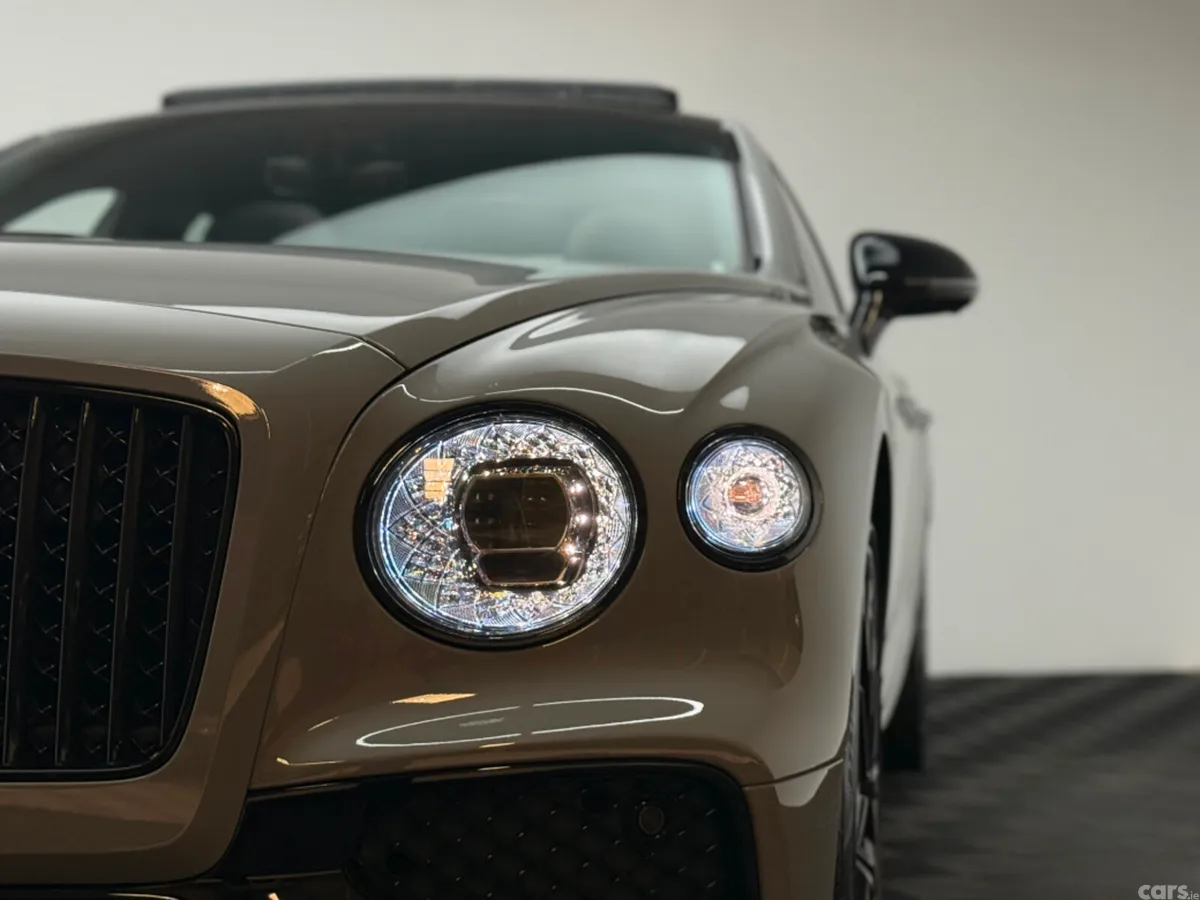 Bentley Flying Spur Saloon, Petrol Plug-in Hybrid, 2023, Grey