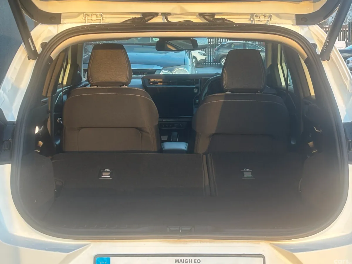 Ford Puma MPV, Petrol Hybrid, 2024, White