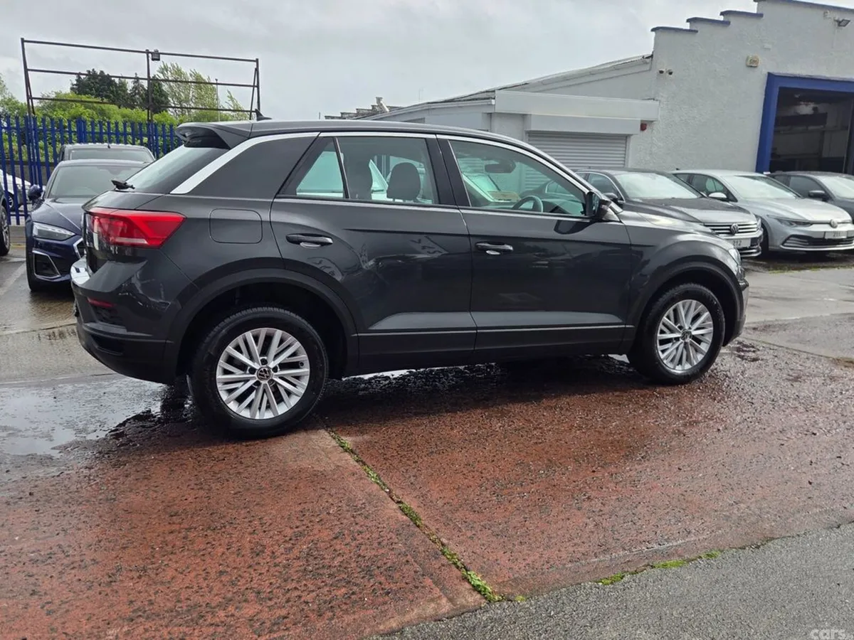Volkswagen T-Roc Hatchback, Diesel, 2021, Grey