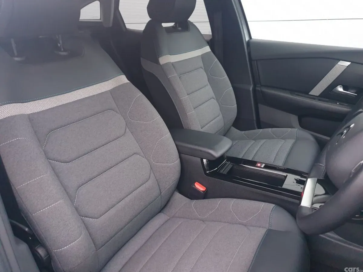 Citroen C4 Hatchback, Diesel, 2024, Grey