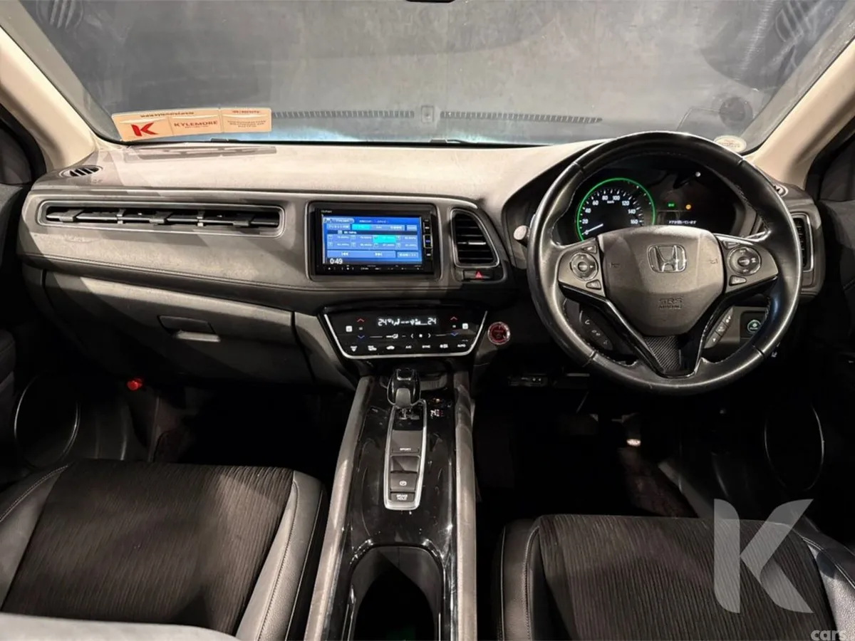 Honda Vezel SUV, Petrol Hybrid, 2020, Green