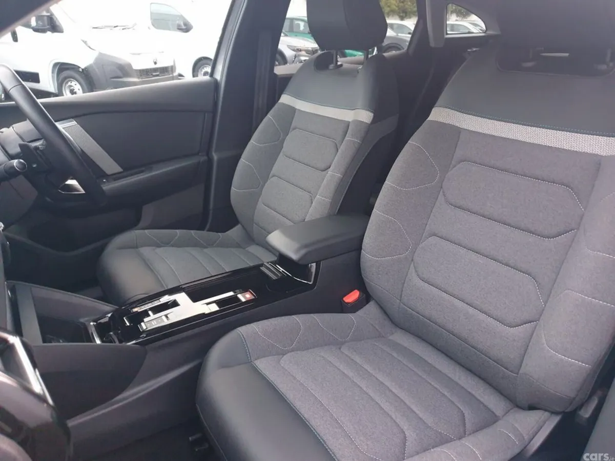Citroen C4 Hatchback, Diesel, 2024, Grey