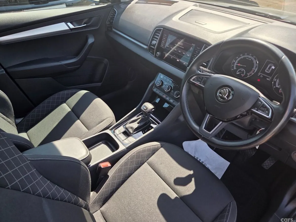 Skoda Karoq Estate, Diesel, 2019, Grey