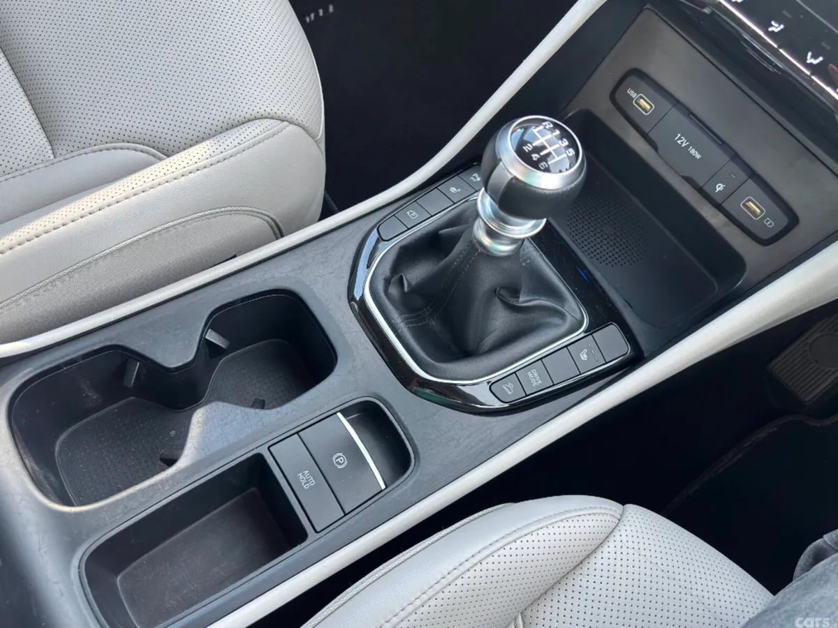 Hyundai Tucson MPV, Diesel, 2022, Grey