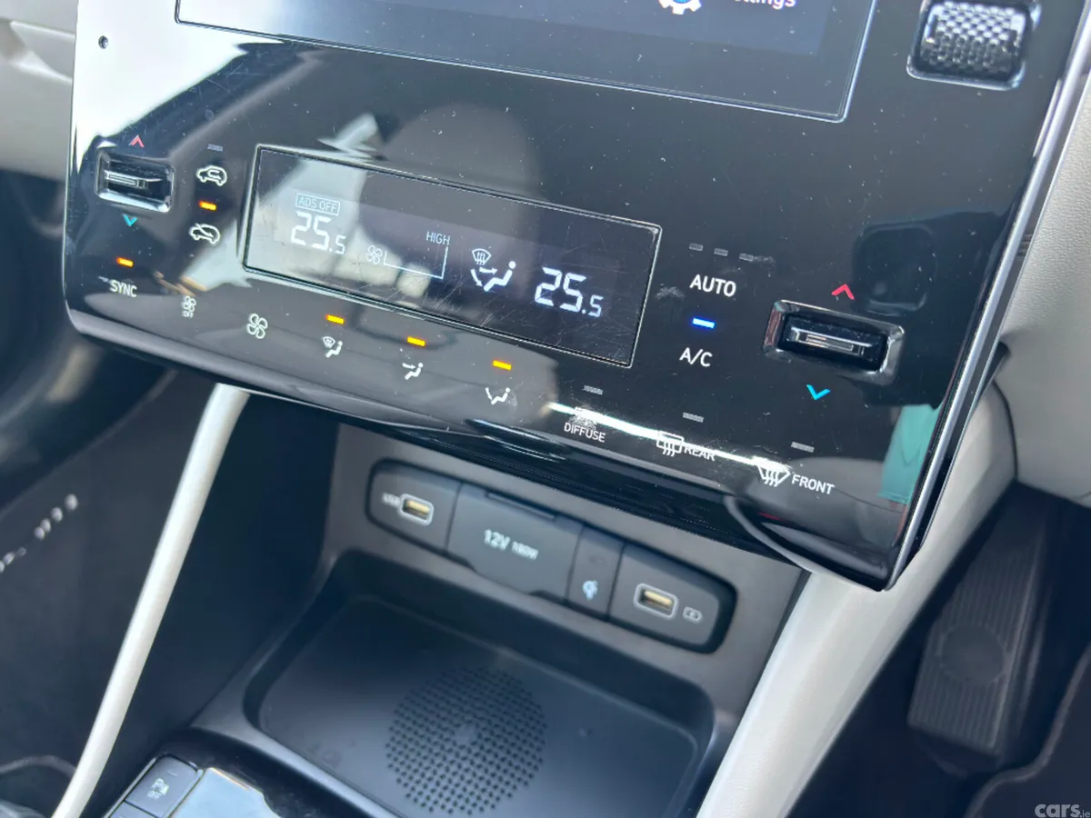 Hyundai Tucson MPV, Diesel, 2022, Grey