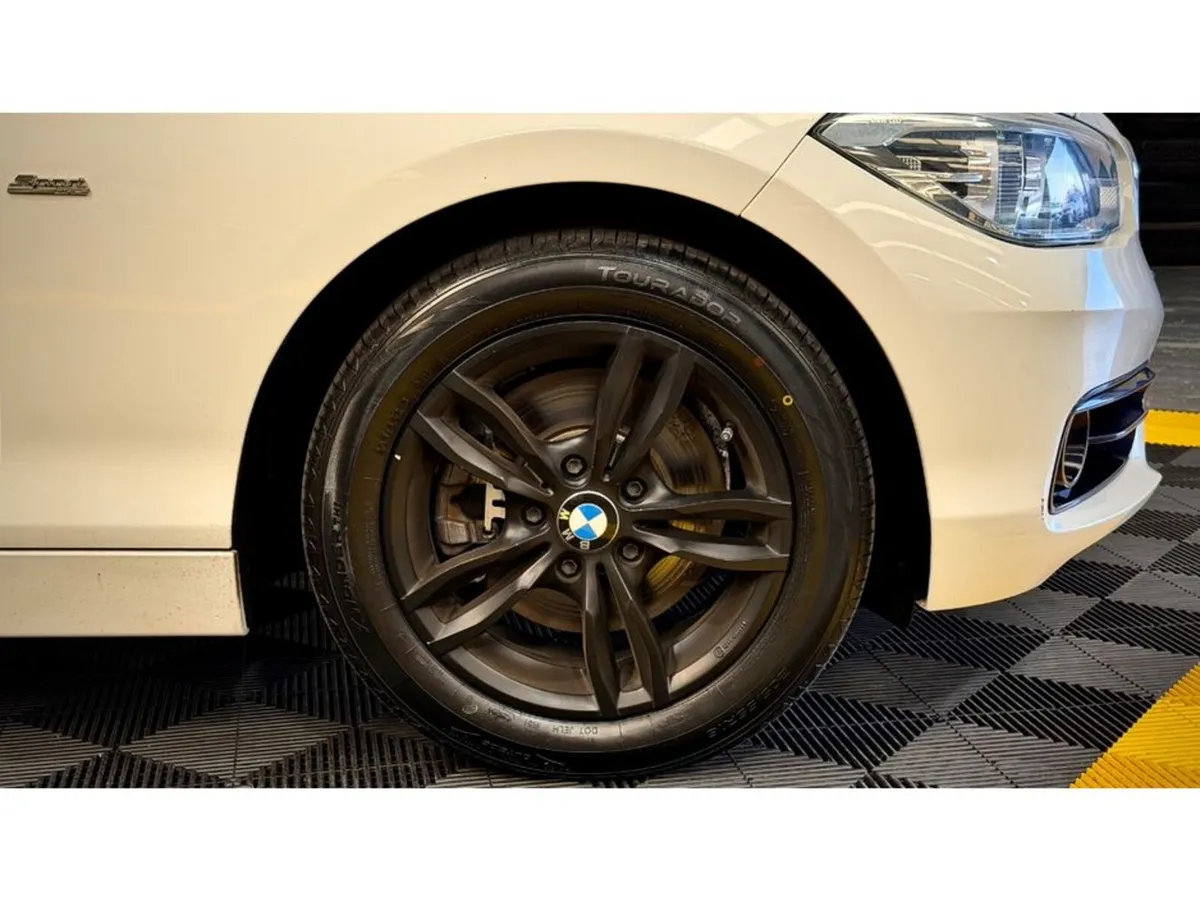 BMW 1-Series Hatchback, Diesel, 2016, White