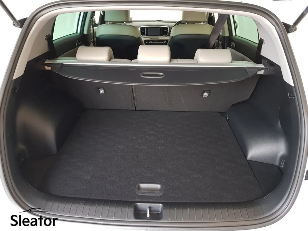 Kia Sportage MPV, Diesel, 2020, White
