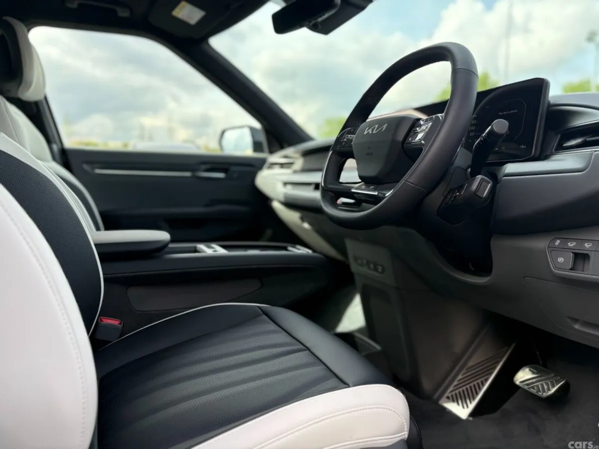 Kia EV9 SUV, Electric, 2027, Grey