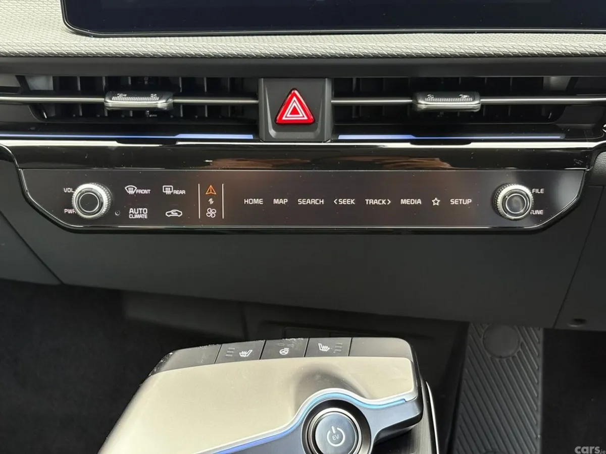 Kia EV6 Hatchback, Electric, 2027, Blue