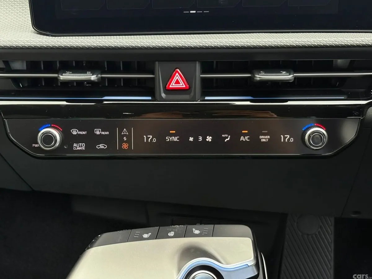 Kia EV6 Hatchback, Electric, 2027, Blue